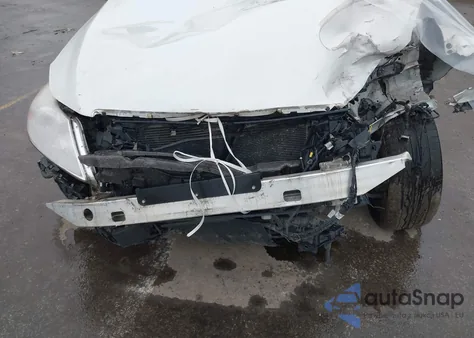 2011 Hyundai Genesis 4.6 z USA, uszkodzony, nr VIN KMHGC4DF5BU114384